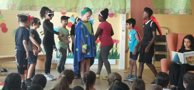 Aufführung der Theater-AG Aufführung der Theater-AG